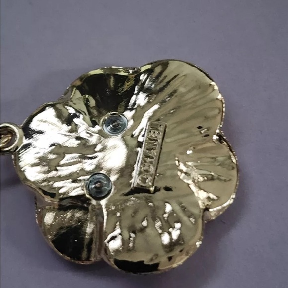 Chanel camellia large pendants on 18 karat gold plated 18 inch chains. - Picture 14 of 15